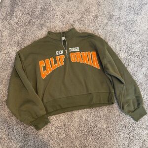 Olive Green embroidered San Diego CA quarter zip Cropped Sweatshirt size large